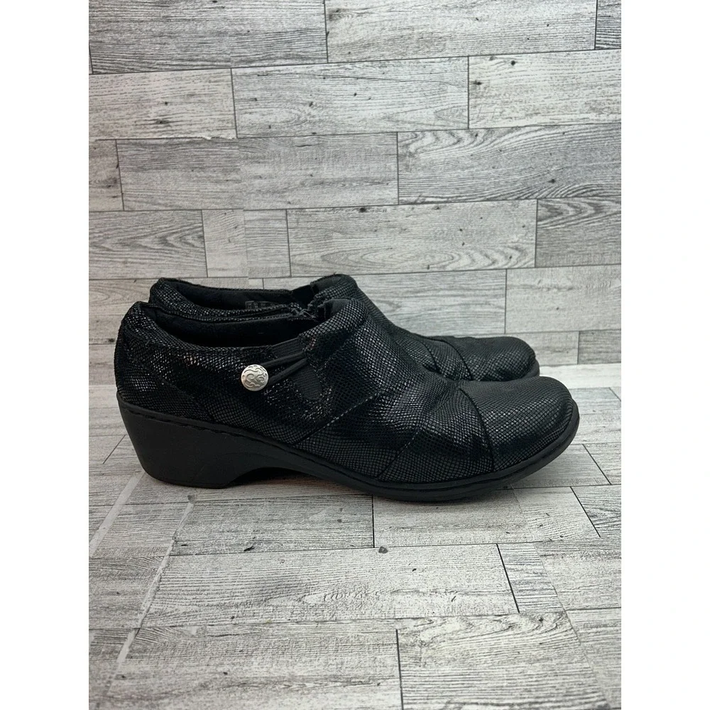 Clarks Shoes‎ Womens Size 11 Comfort Slip On Wedge Casual Soft Cushion 26113343